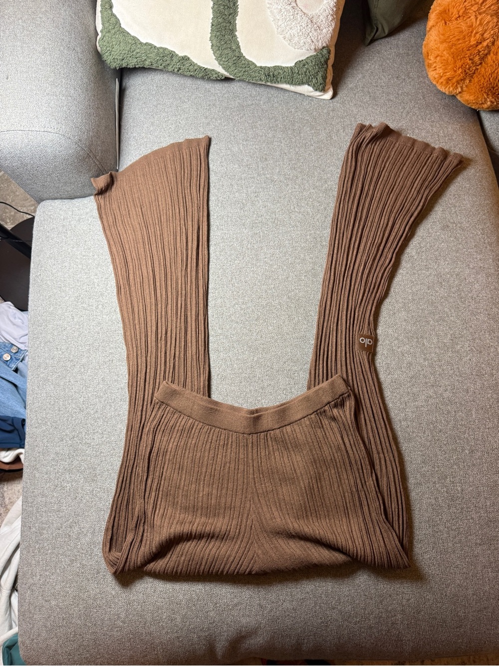 Alo Yoga Brown Ribbed Flare Pants Size Small